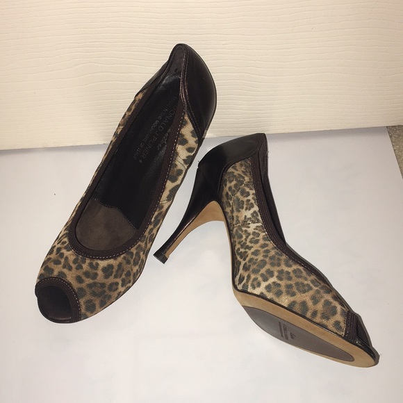 Donald J Pliner Leopard Heels - Picture 1 of 4